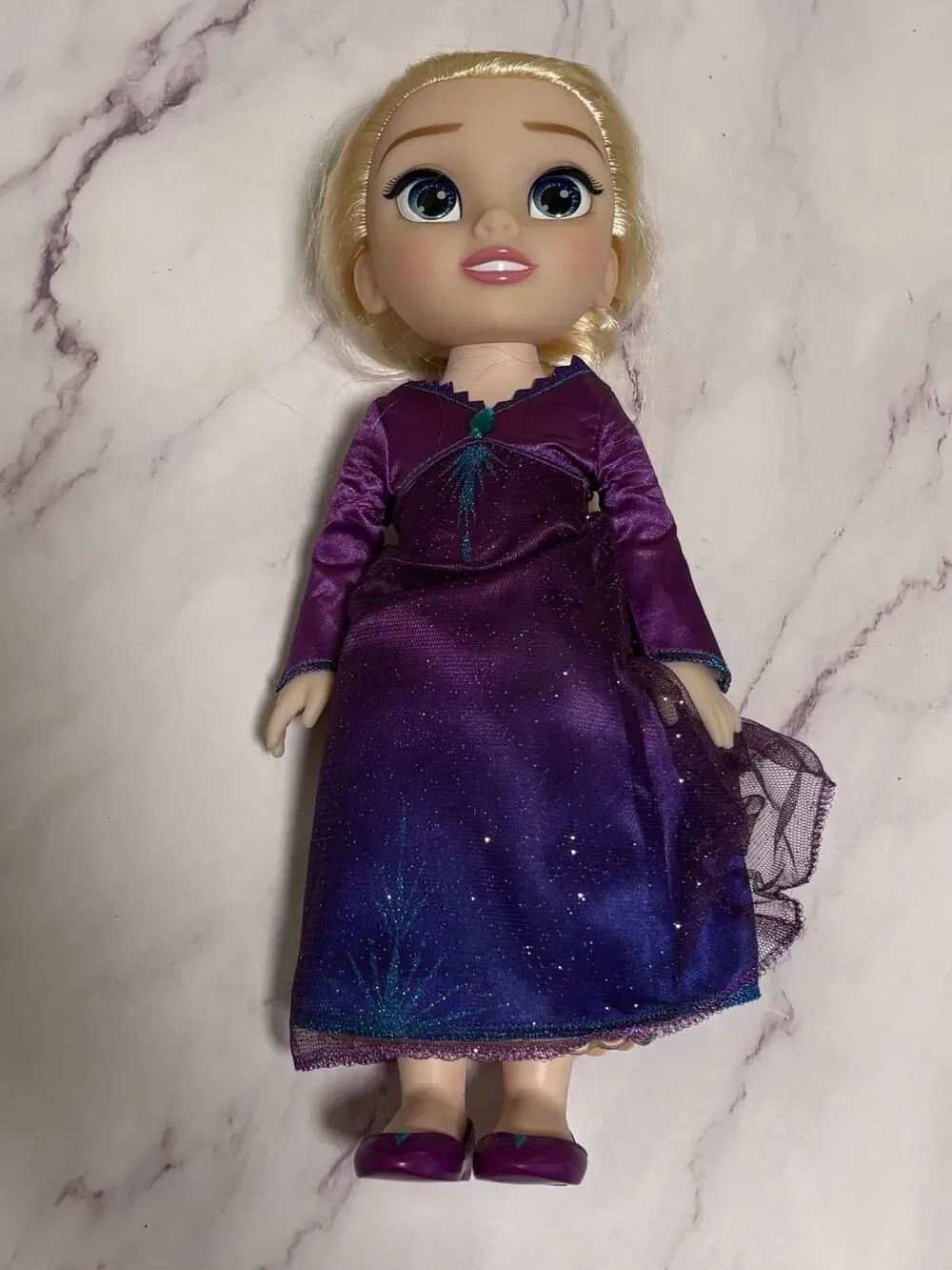 Disney Frozen 2 Elsa Talking Light Up Musical Doll Sings Into The Unknown 14